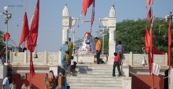 Kodamdesar Temple